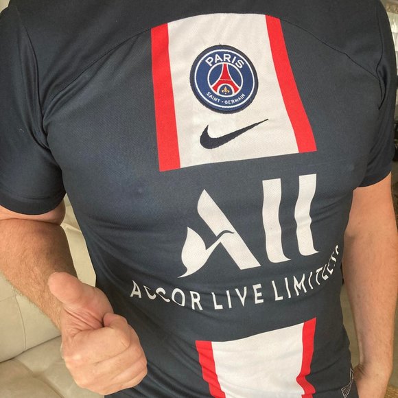 BRAND NEW...NIKE MBAPPE PARIS SAINT-GERMAIN SPORT JERSEY...(XL) - Picture 1 of 6
